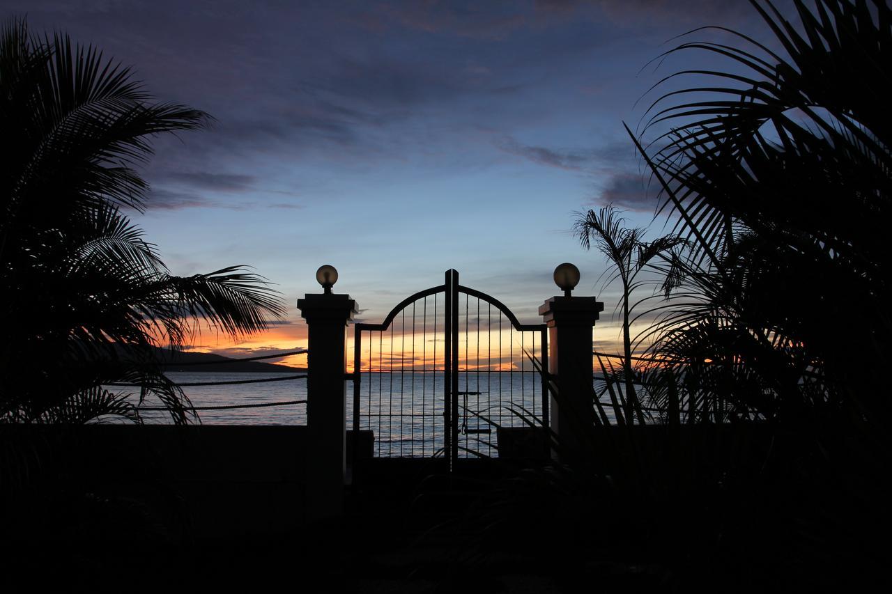 The Wilsons' Shangrila Bed and Breakfast Dumaguete City Buitenkant foto