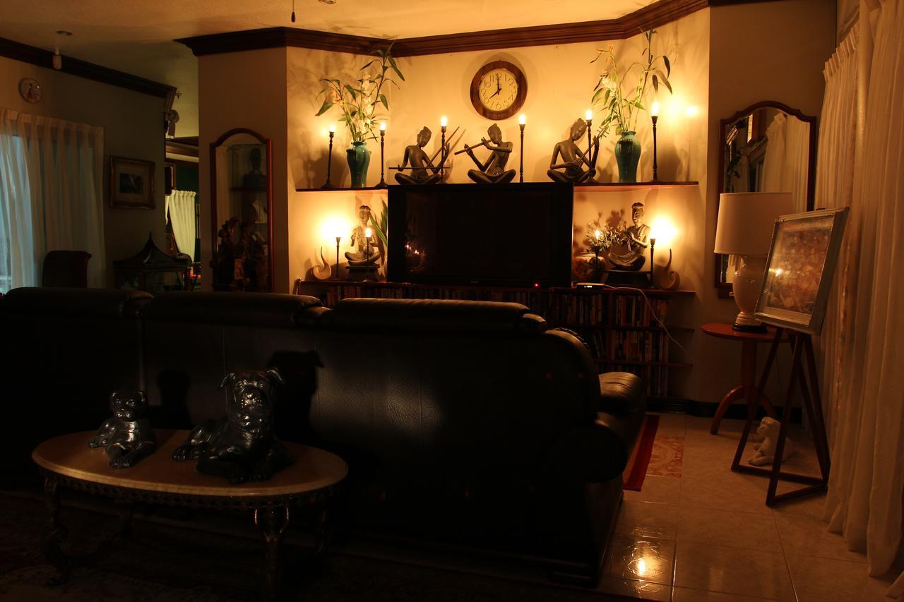 The Wilsons' Shangrila Bed and Breakfast Dumaguete City Buitenkant foto