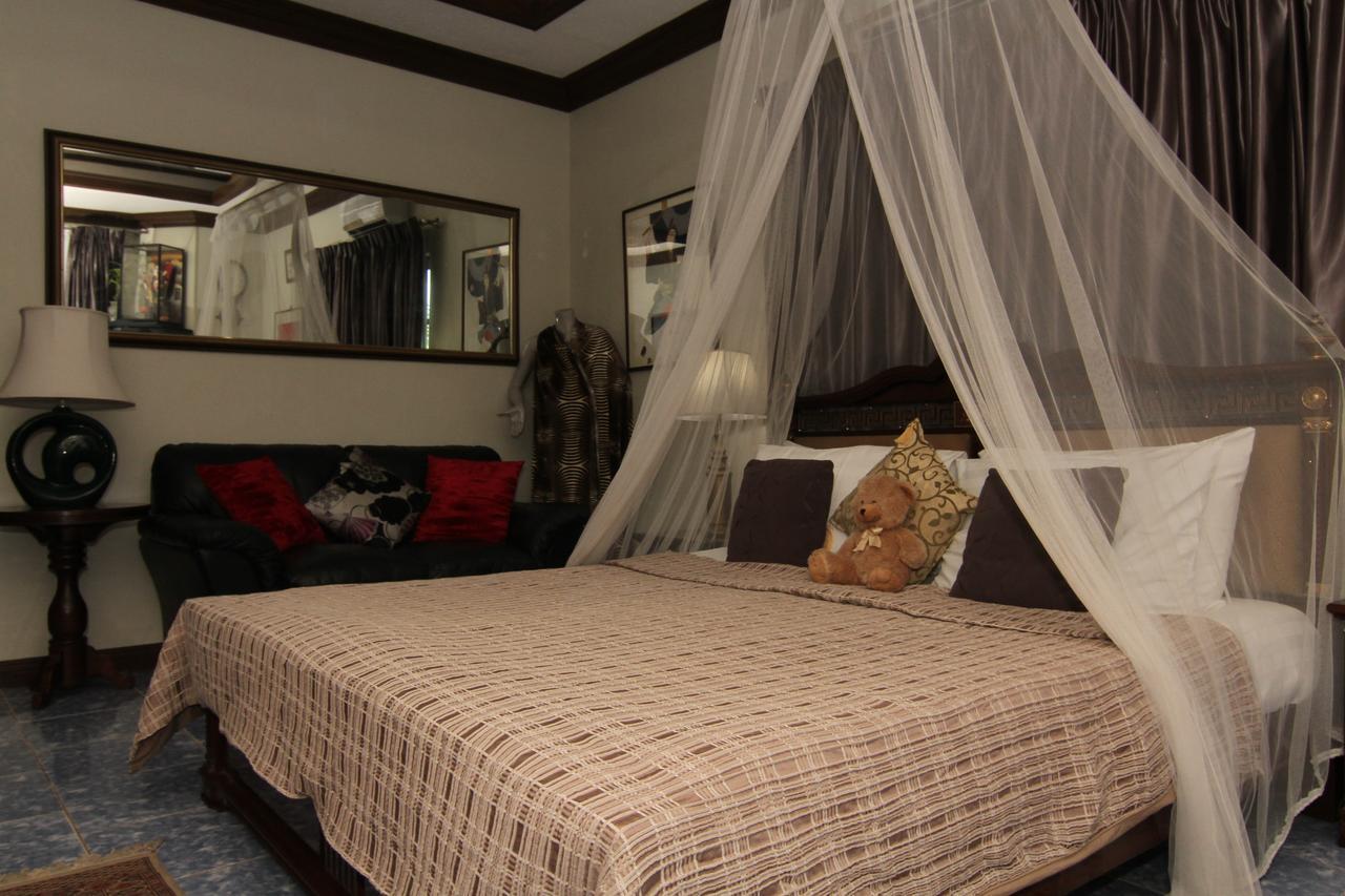The Wilsons' Shangrila Bed and Breakfast Dumaguete City Buitenkant foto